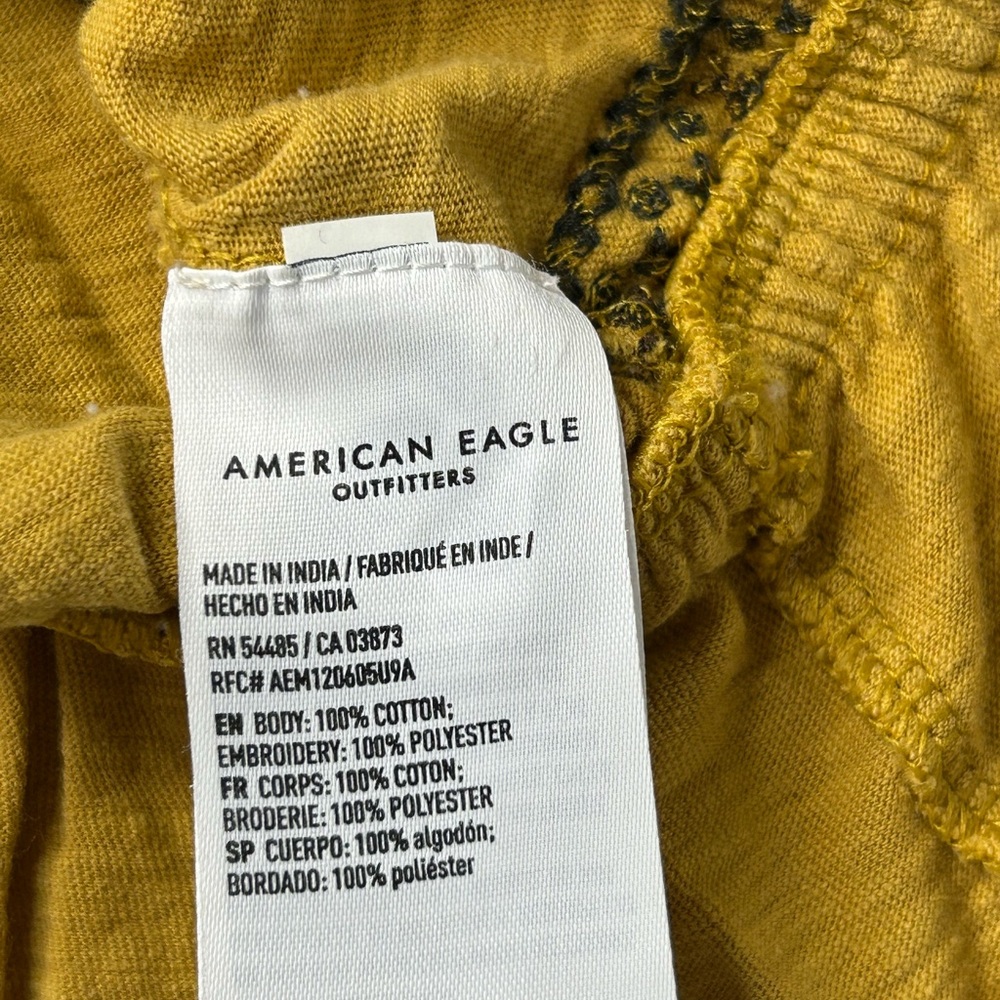 American Eagle Embroidered Size Medium Top - Picture 9 of 9